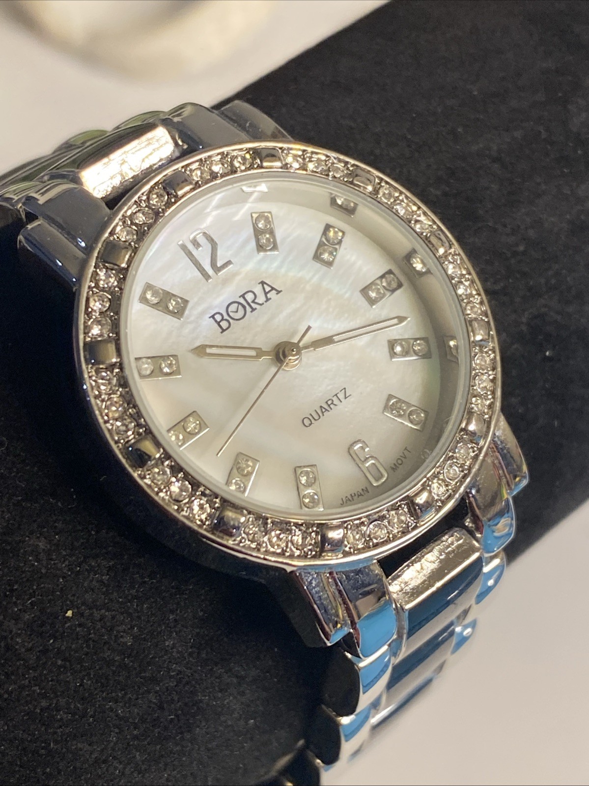 Bora Unisex Black & Silver Tone New Battery Mother of Pearl Face