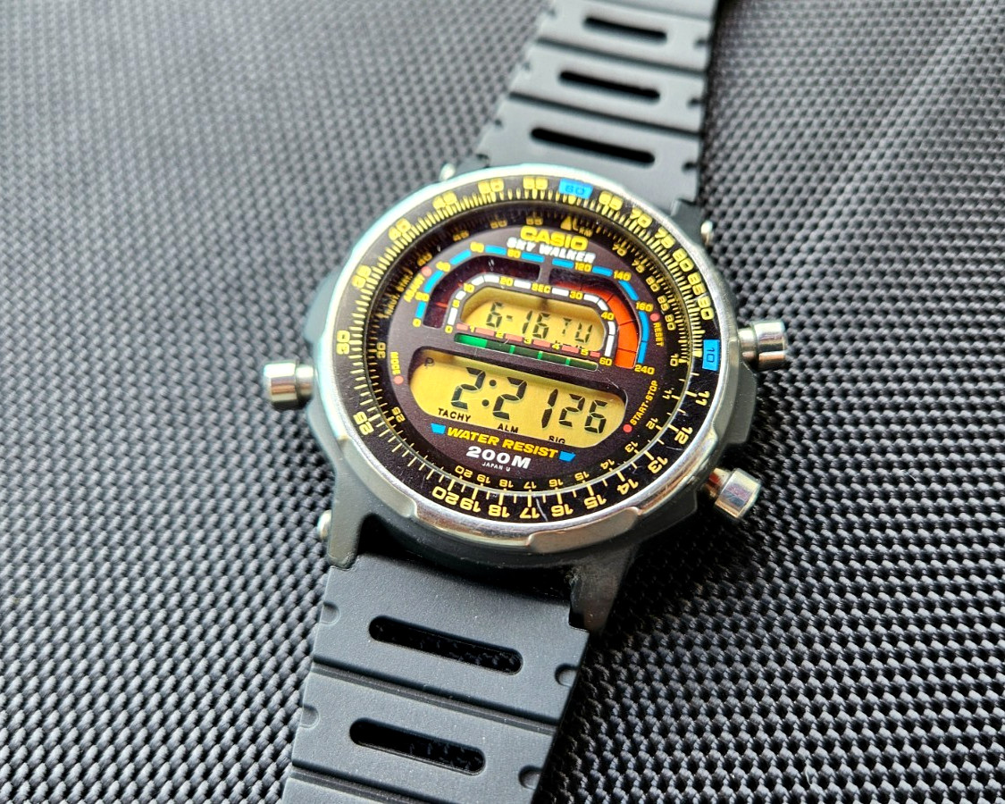 Rare Vintage Casio Sky Walker DW-401 Digital Sports Watch JDM 1980s