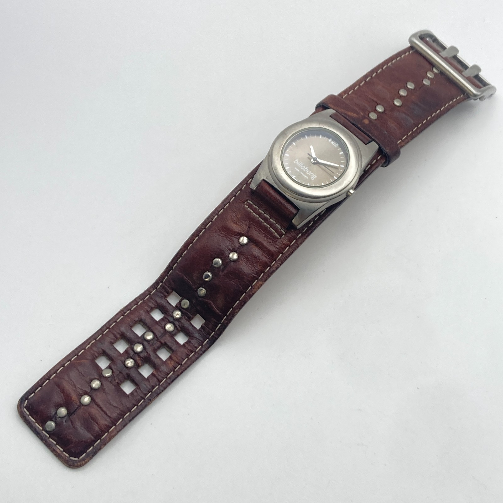 Billabong Women’s Watch 30mm Matte Silver Tone Leather Cuff New Battery 8″