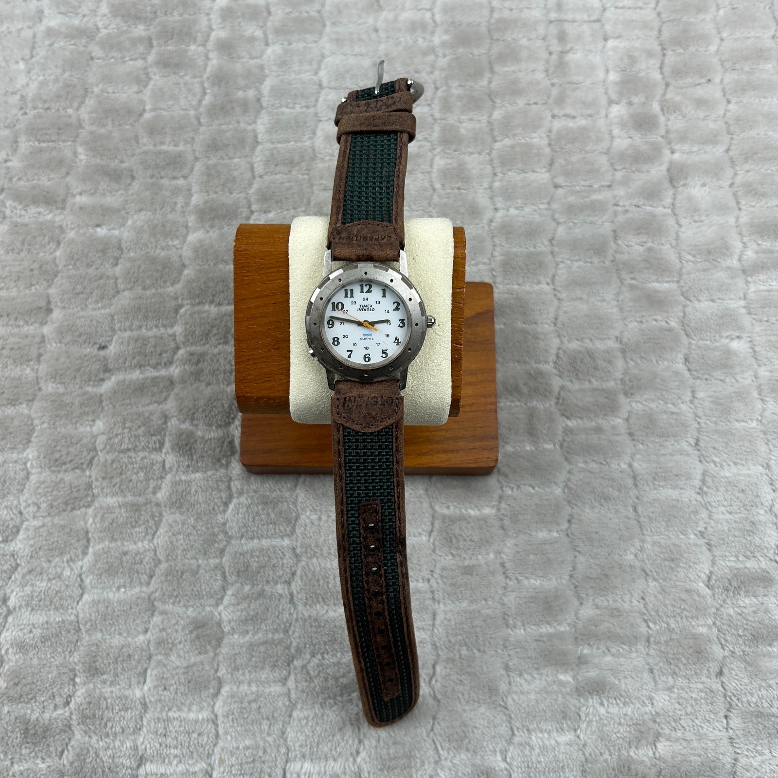 Men’s Timex 35mm Indiglo Quartz White 4.775.964 4.527.096 Watch Aluminum