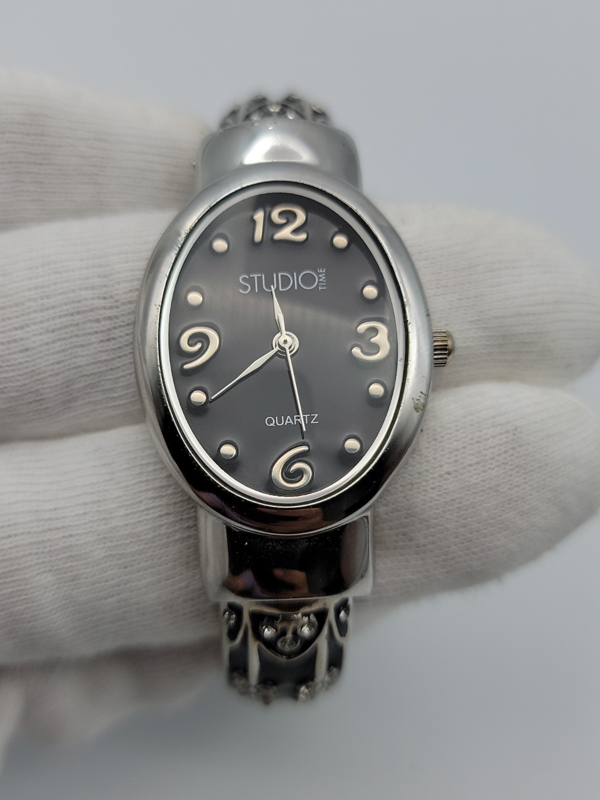 Studio Time Women Watch 26mm Oval Dial Black Enamel Hinged Band 6.5″, Runs
