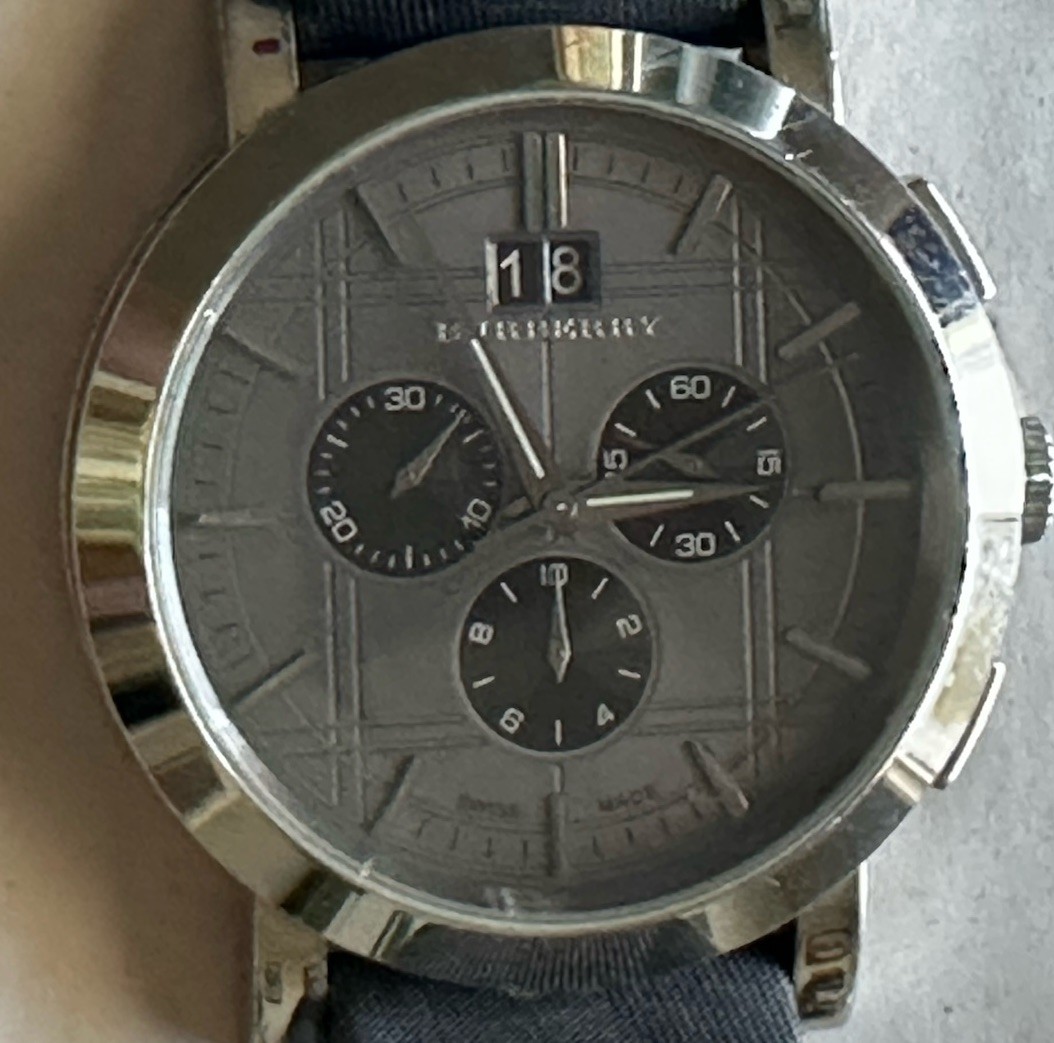 BURBERRY BU1756 The City Men’s 44mm Chronograph SS Beat Check Watch New Battery