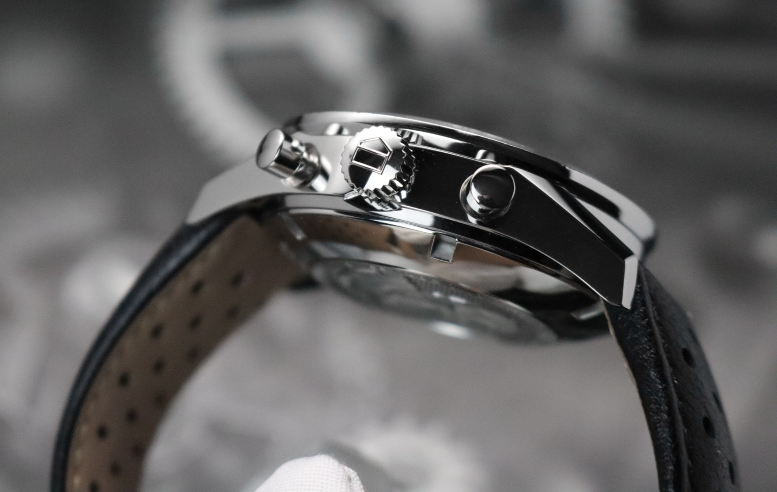 TAG Heuer Carrera Chronograph Automatic Watch 41mm – CV201AL.FC6357