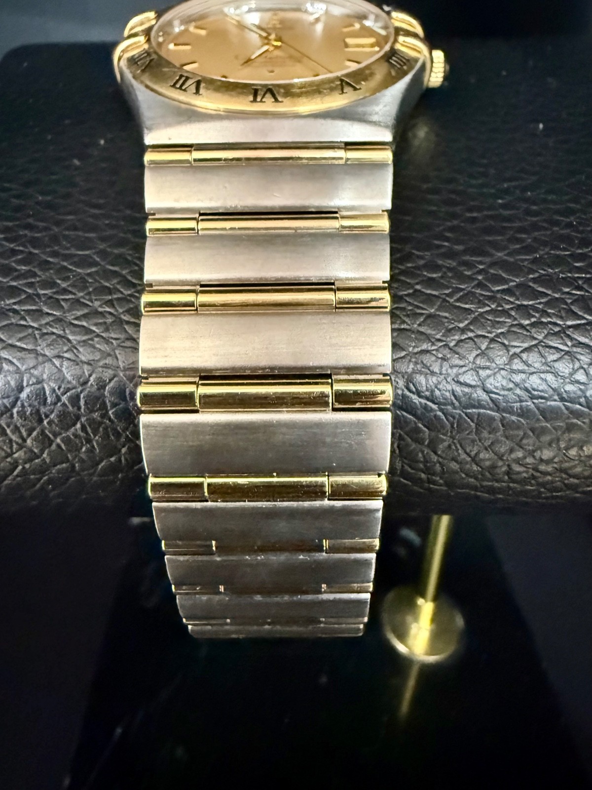 Constellation Two Tone Yellow Gold Diamond Grid pattern dial Integrated bracelet