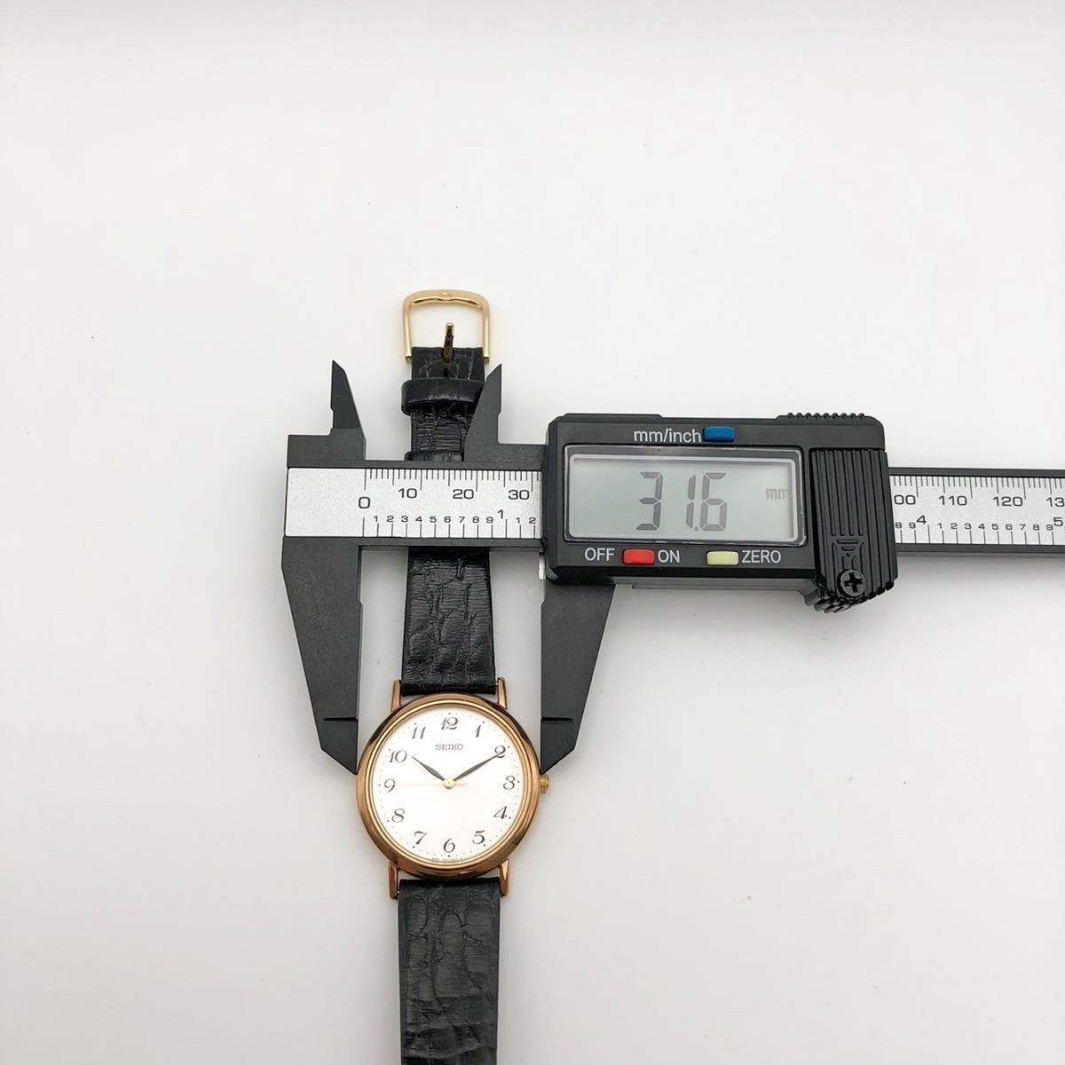 Battery replaced SEIKO 7N01 HZA0 Quartz Crystal Glass Seiko White Gold