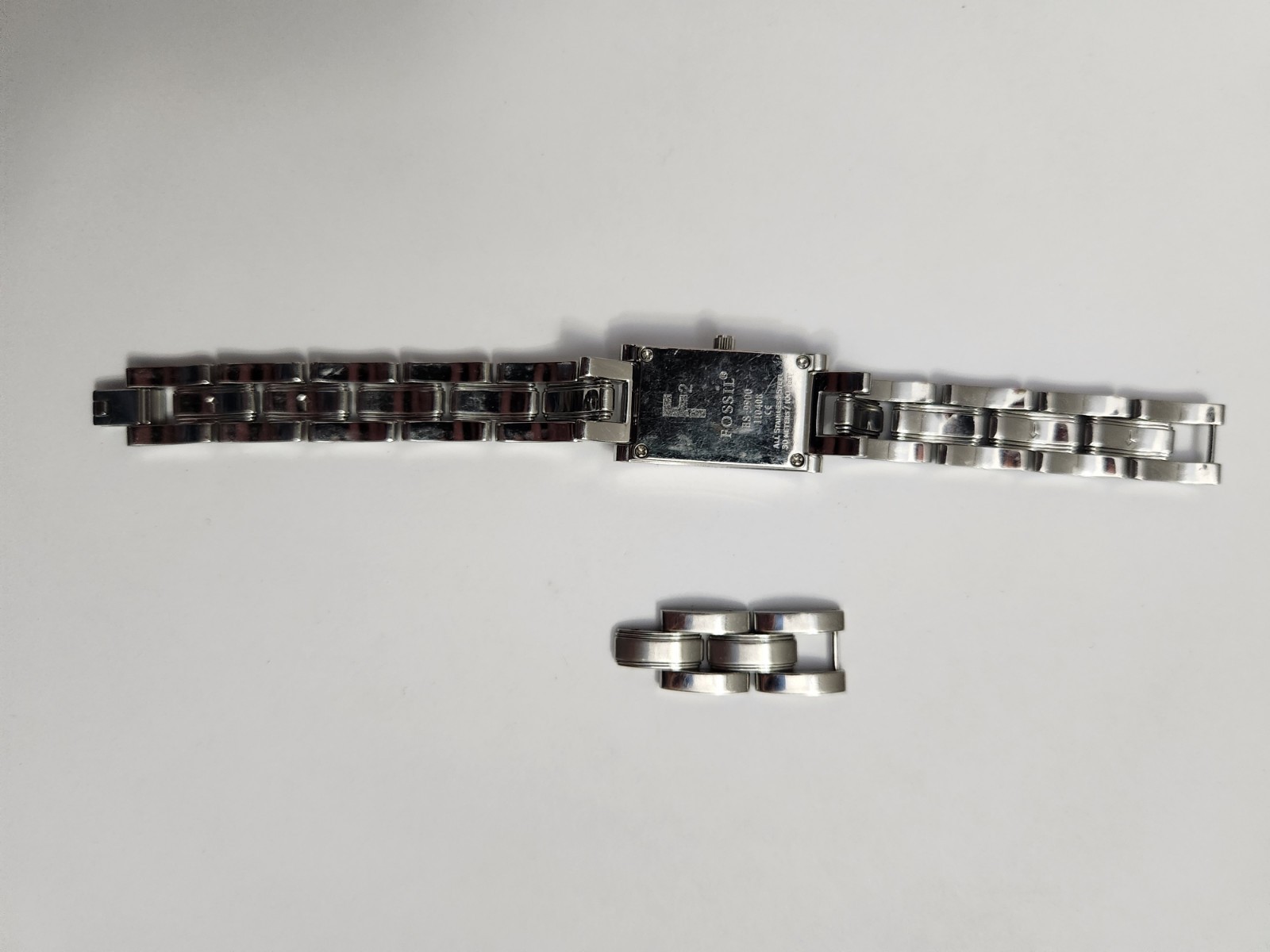 Fossil ES-9900 Watch. New Battery