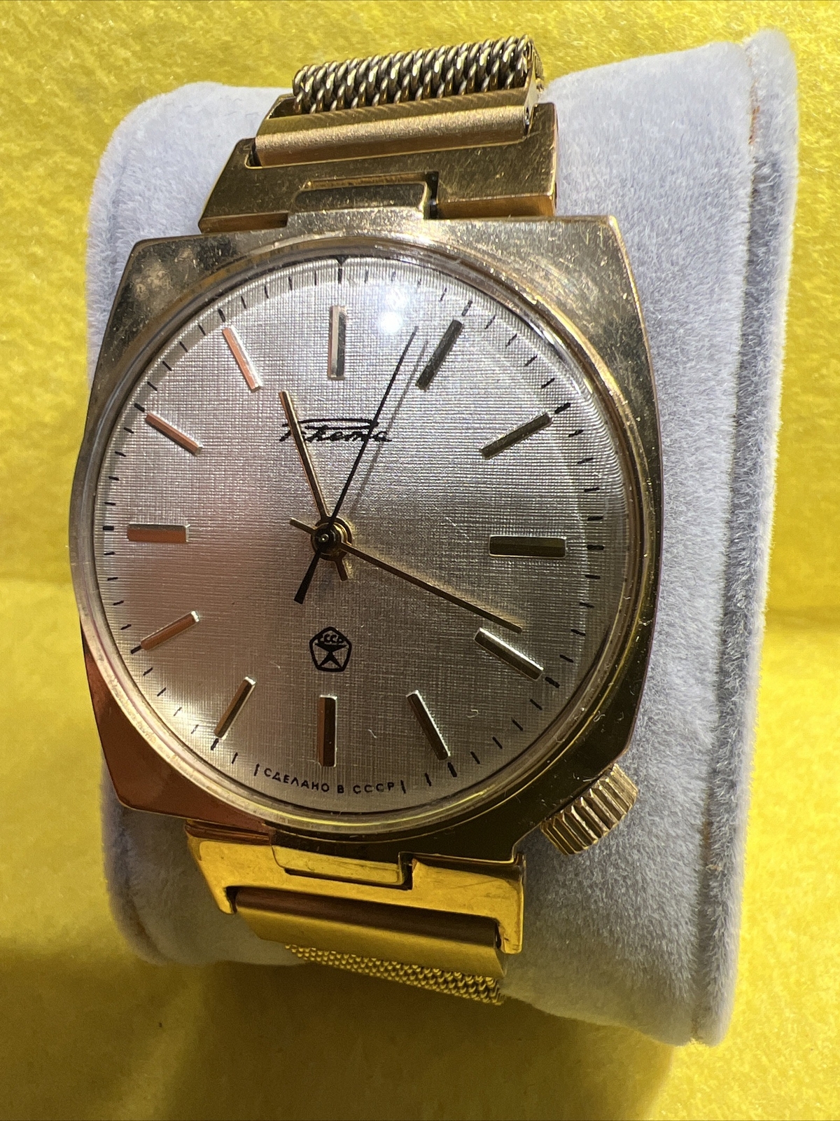 Vintage Watch USSR RAKETA “CANISTER” Mechanical 2609.HA key for 5 o’clock Gold