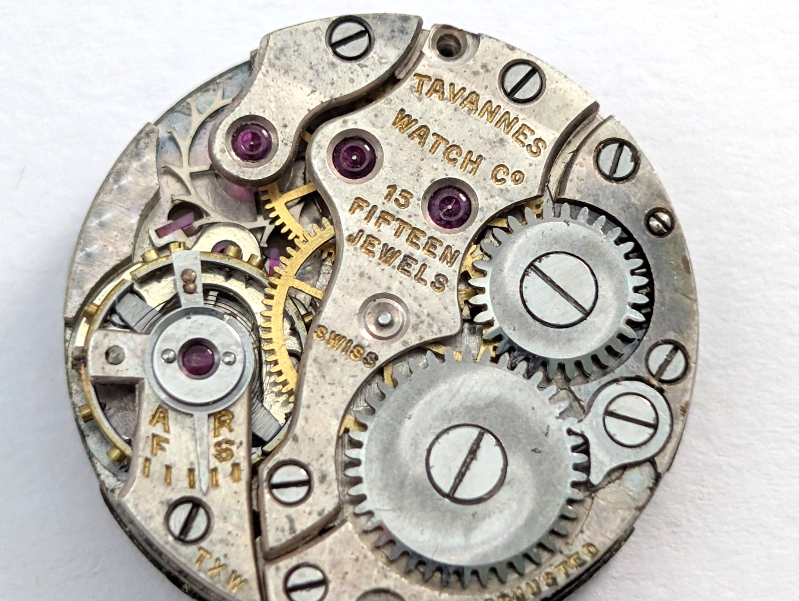 Vintage TAVANNES 15 Jewels Petite Ladies 17mm Swiss Watch Movement PARTS REPAIR