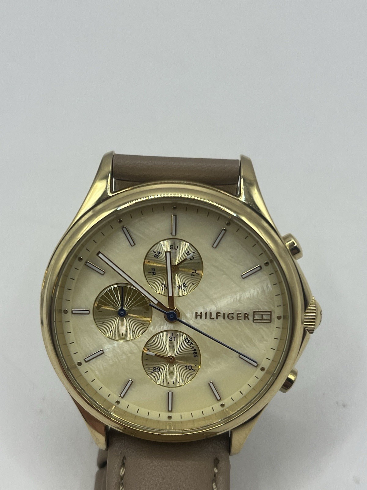 Tommy Hilfiger Women’s Needs New Battery leather band