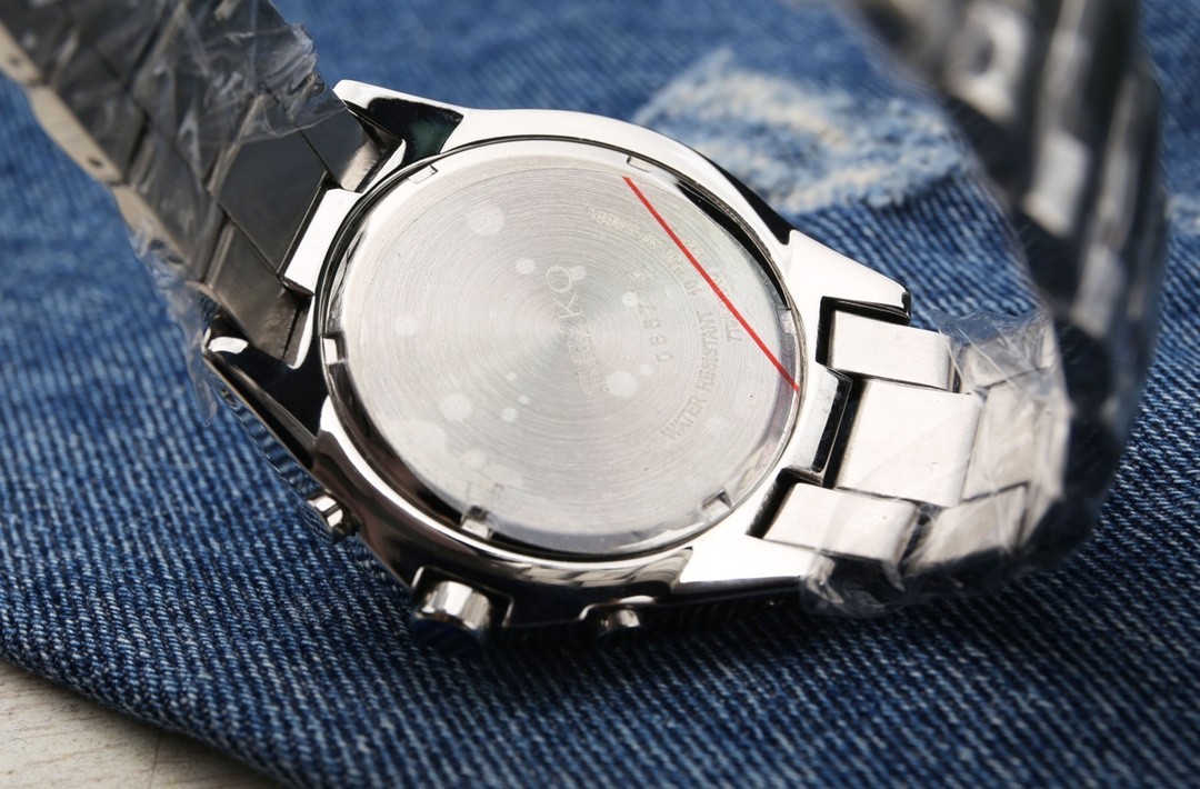 Seiko SNDB19P1 Chronograph White Dial Stainless Steel Quartz Men’s Watch 100M