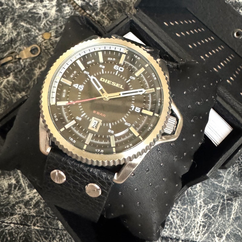 Diesel Men’s Watch DZ1790 Rollcage Chronograph Black Leather