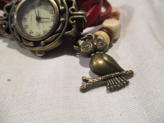 UNBRANDED Vintage Bracelet Watch w/Faux Red Leather Snap Closure Brass Owl 8.5″L