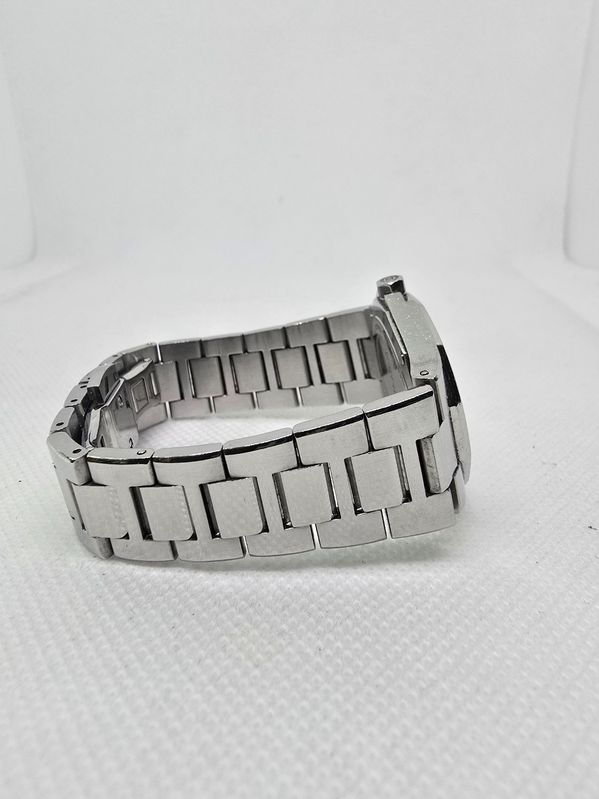 Concord Mariner Quartz White MOP Diamond Dial 30mm Ladies Watch