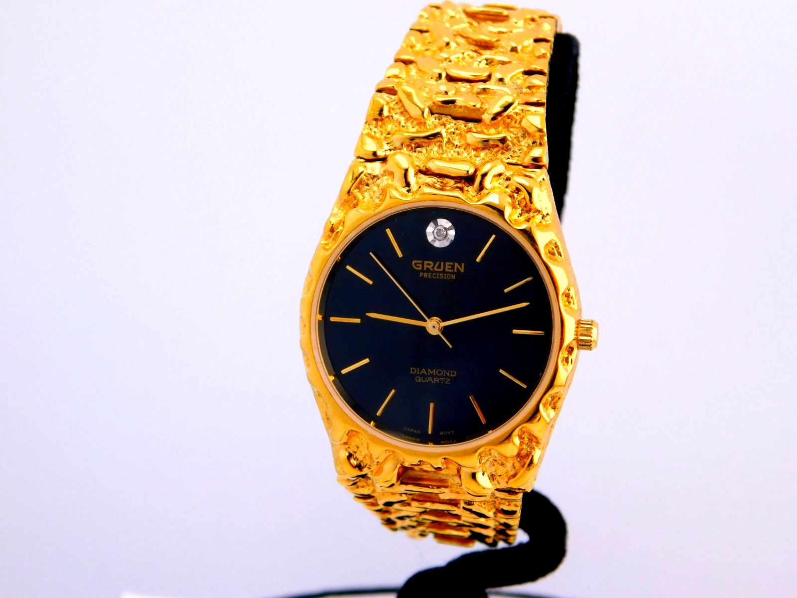 GRUEN PRECISION DIAMOND QUARTZ BLACK DIAL GP NUGGET STYLE MENS WRISTWATCH 90s