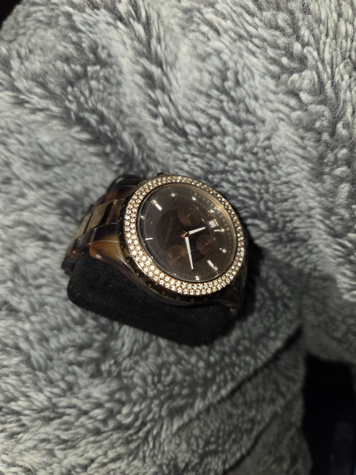 Michael Kors Women’s Analog Chronograph Date Resin Brown/Gold Bracelet Watch