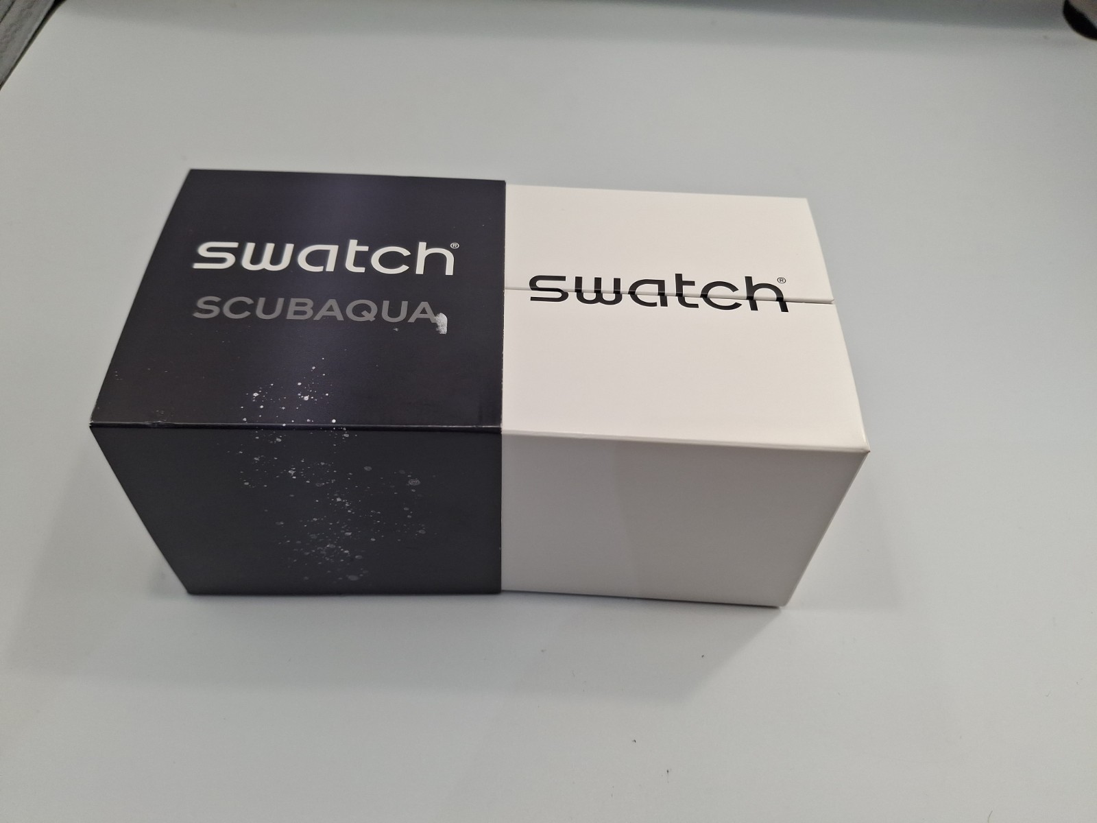 Swatch SCUBAQUA BLACK SEA NETTLE (44mm) Transparent Black Dial / Matte Black Sil