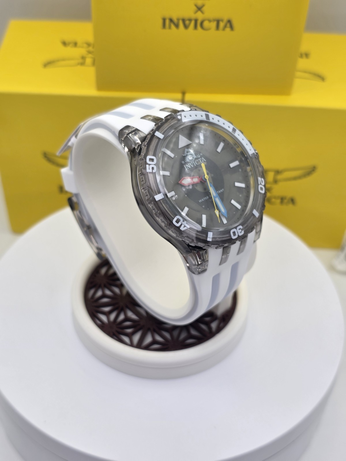 Invicta Subaqua Chromamode Men’s Watch – 44mm Gray/White 69448 New