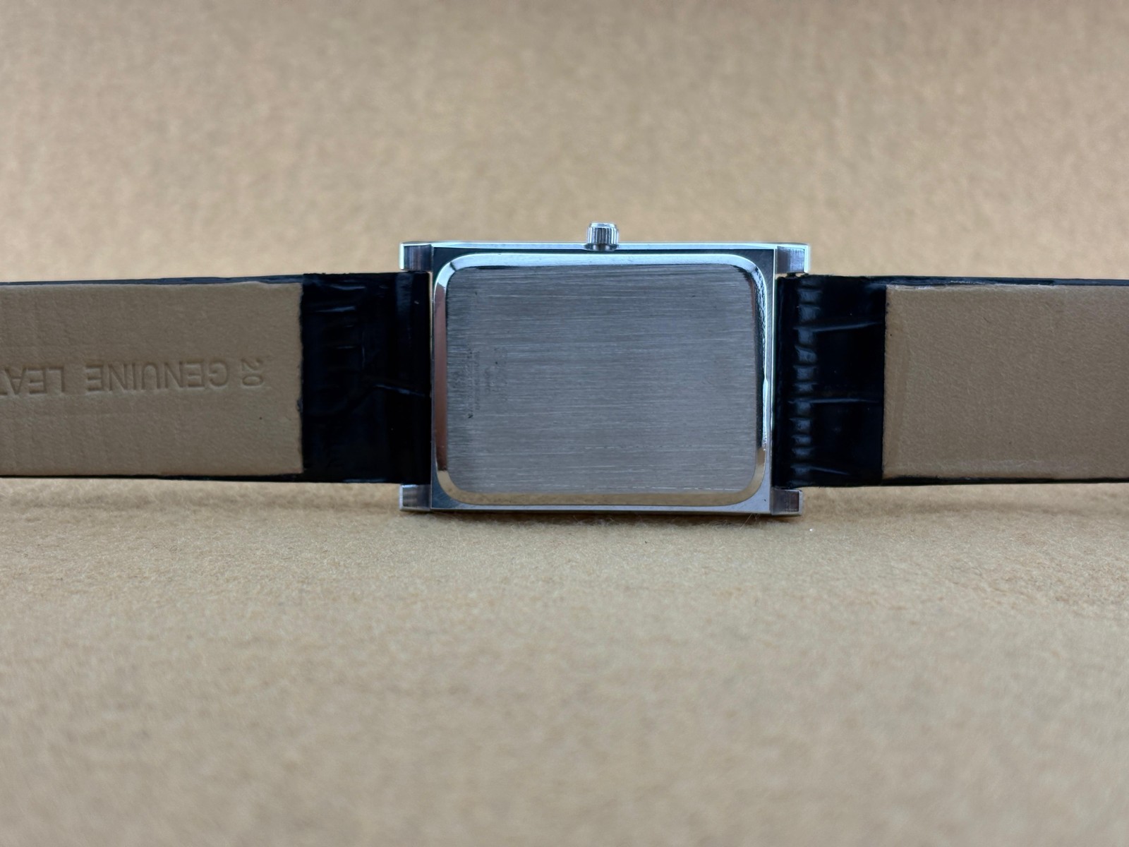 WHITE DIAL Vintage Seiko Slim Quartz men’s Wristwatch