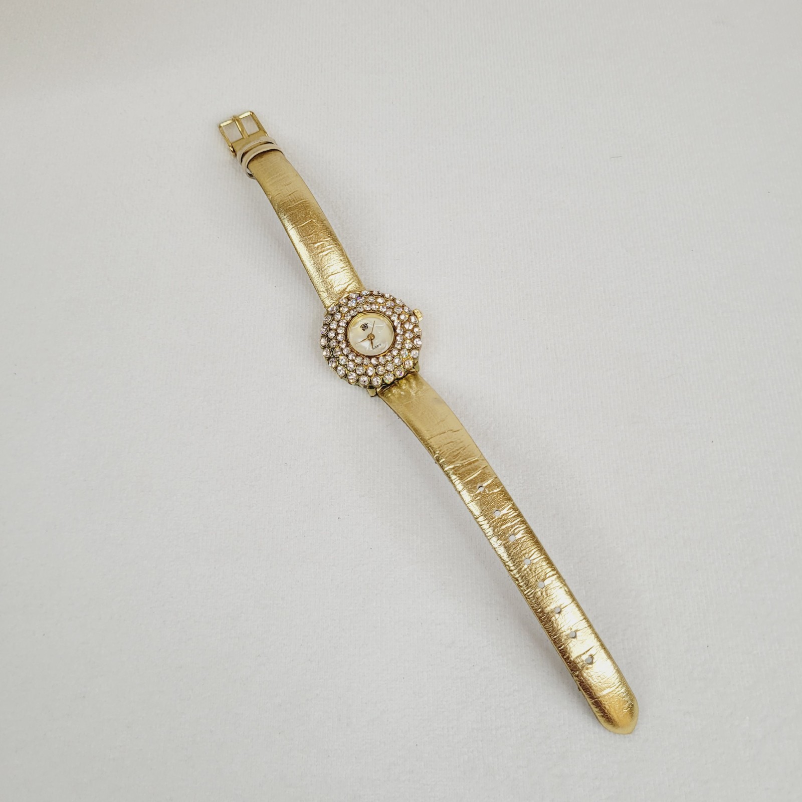 Vintage Elizabeth Taylor Rhinestone Encrusted Watch Gold Tone Band Working READ