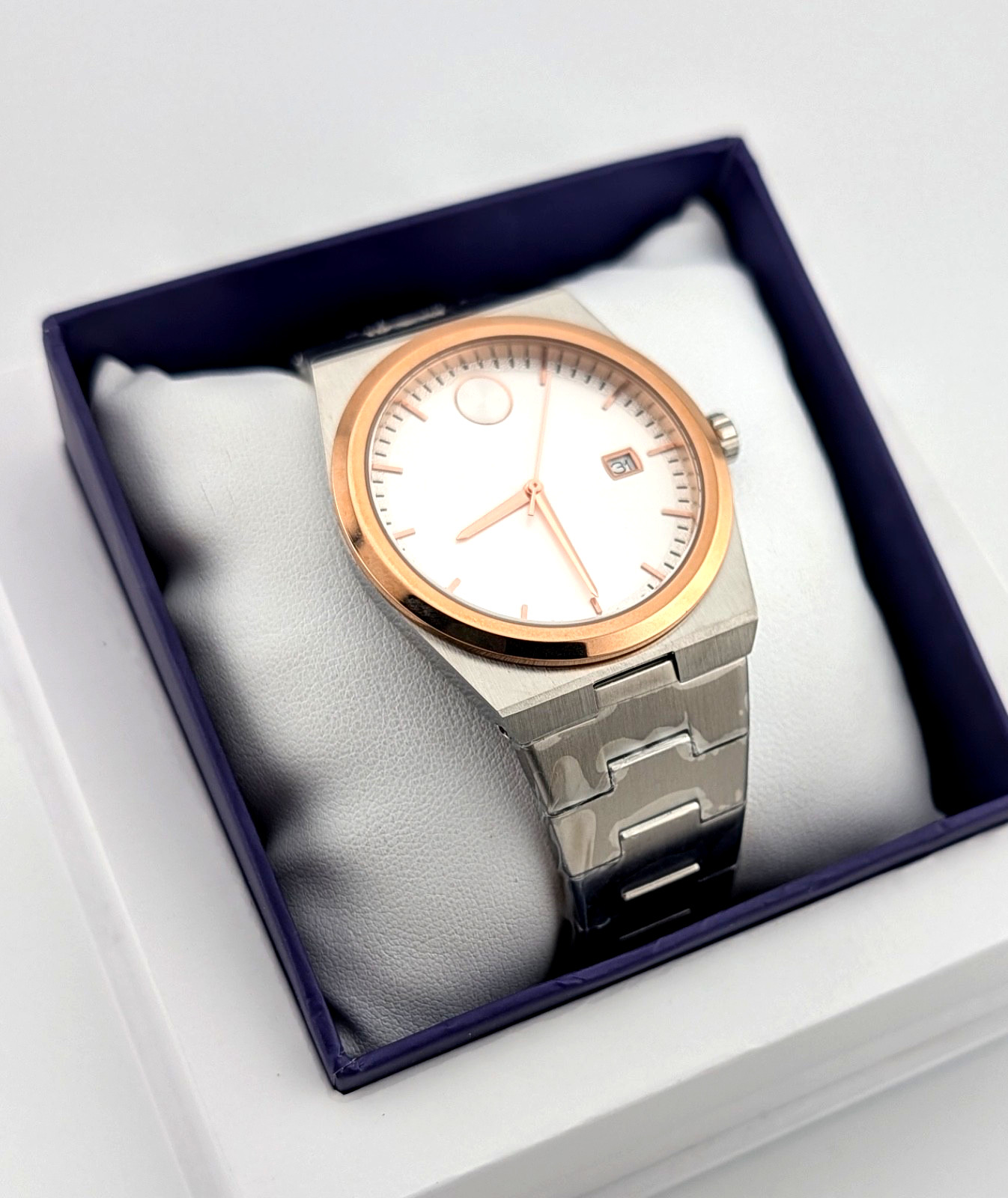NEW Movado Men’s BOLD Quest 2-Tone Rose Gold/SS Swiss Model #01.1.14.2021 ~ Cool
