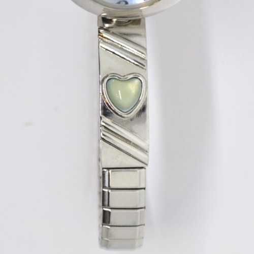 Vtg Elements Women’s Watch Silver Tone Cats Eye Heart Stretch Band Fresh Battery