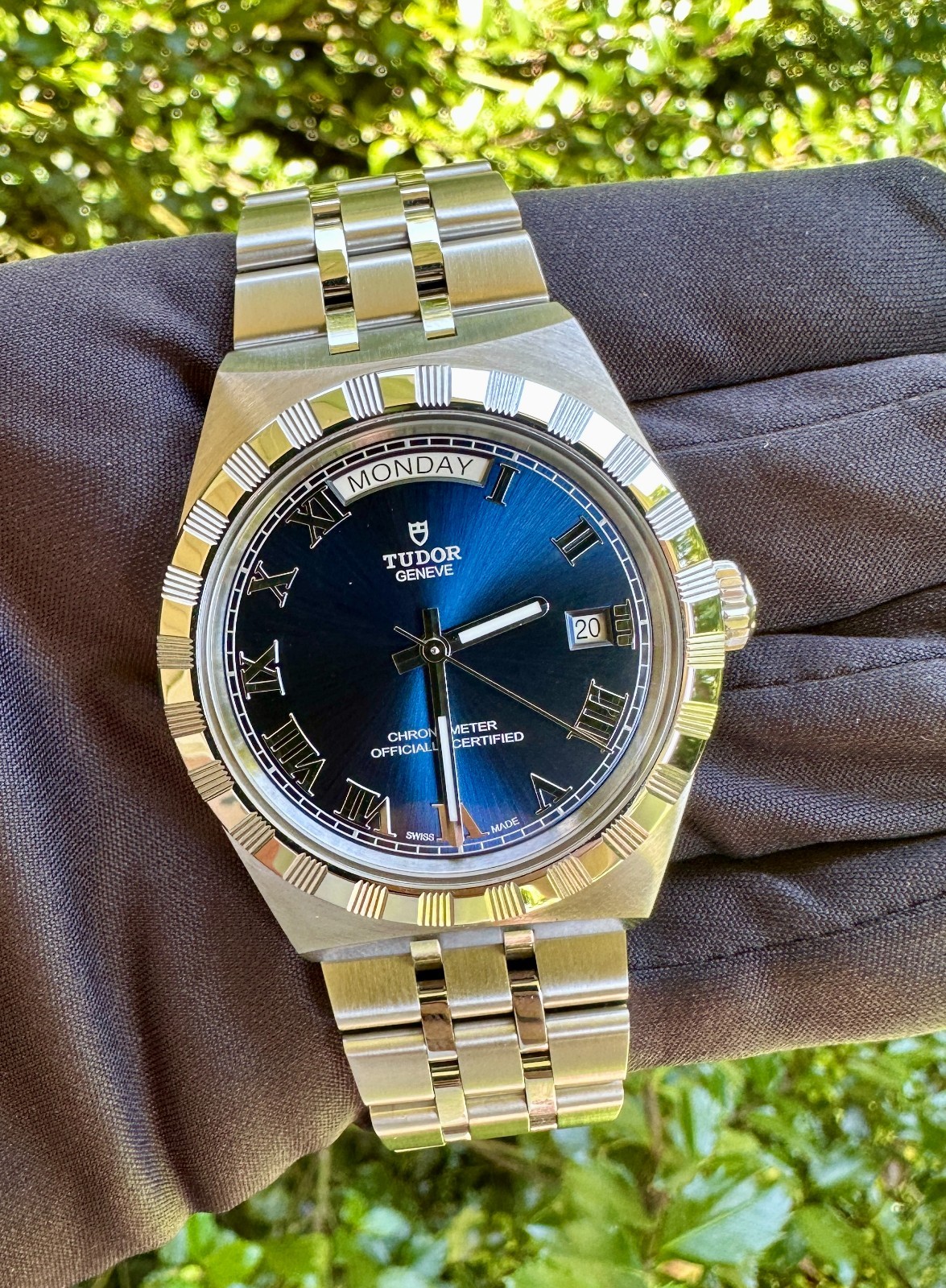 2026 Tudor Royal 40mm Blue Roman Numeral Dial Day-Date M2840D1A0-0002 Full Set