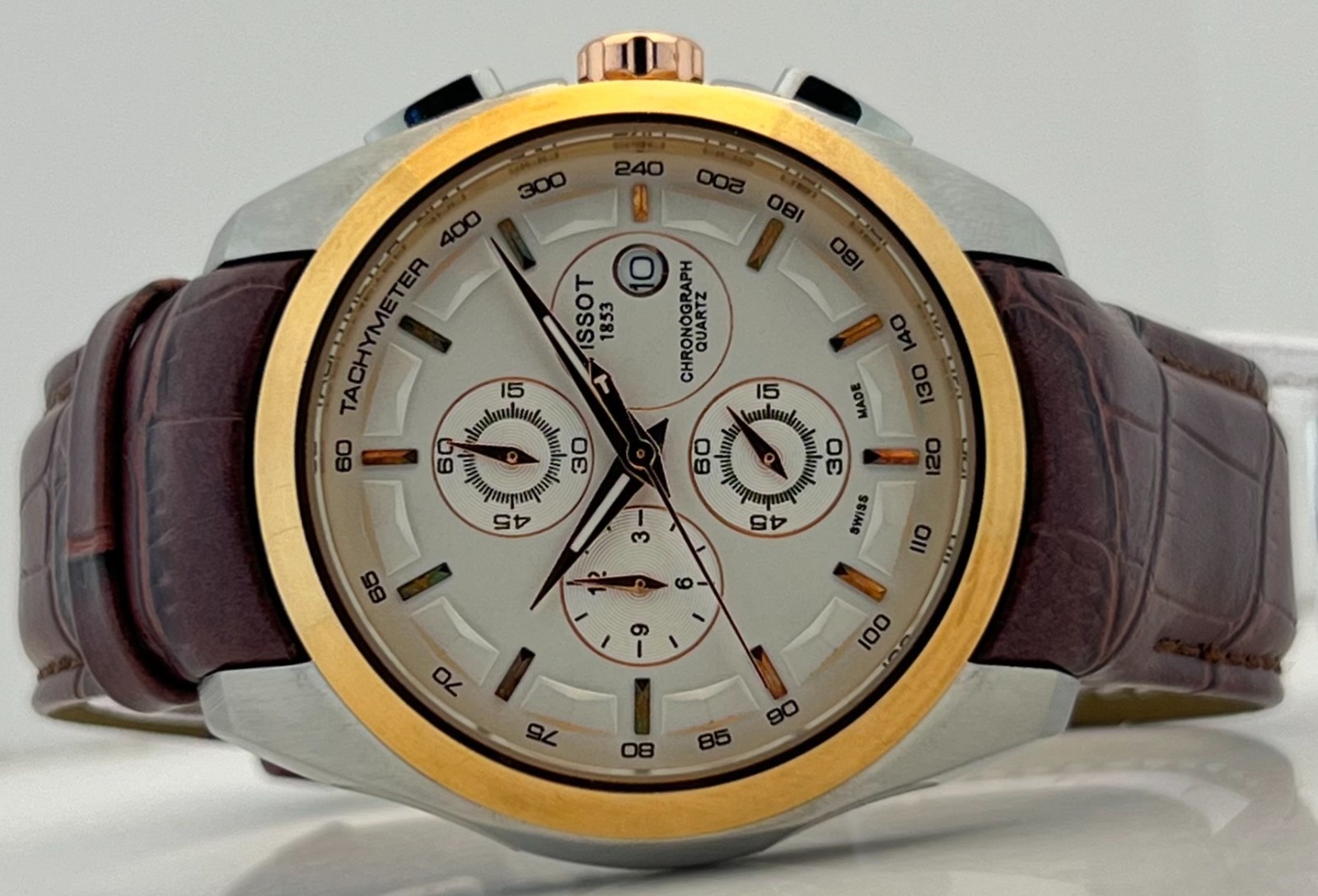 Premium Men’s Chronograph Date White Dial Quartz Working Condition Wristwatch