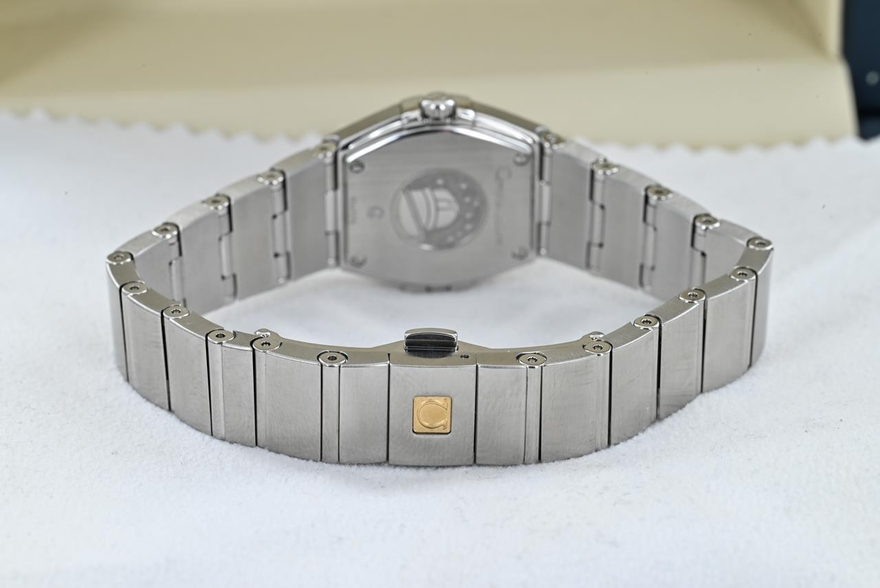 Ladies Omega Constellation Watch 123.10.24.60.02.001 – 24mm Silver Dial 2010