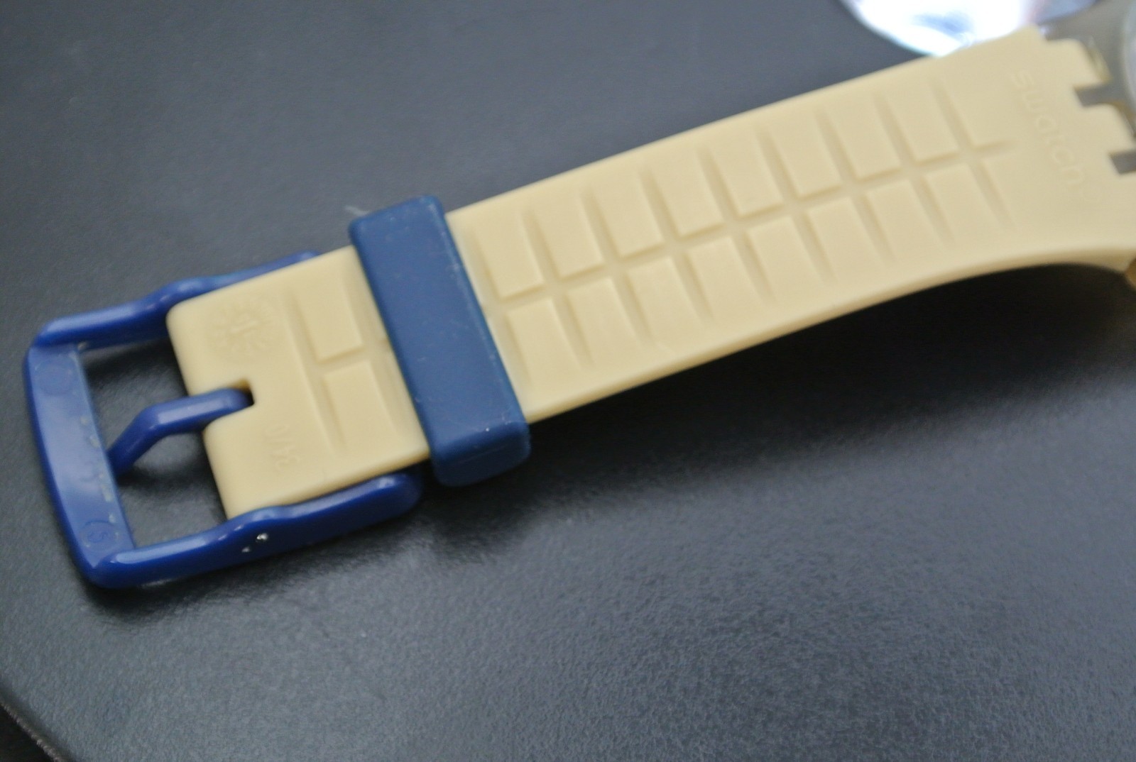 Swatch Automatic Sistem51 sistem 51 Incognito (SUTT400) Pre-Owned