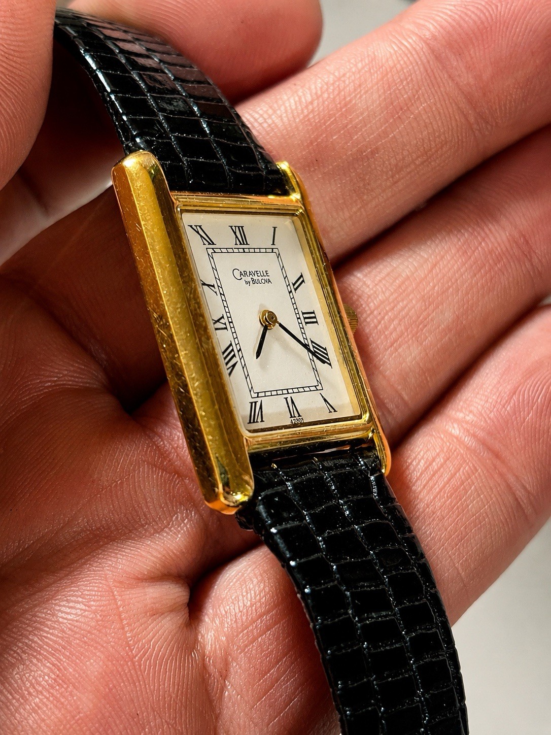 😍 NRMT W/ BOX & PAPERS! Vintage 2001 CARAVELLE by BULOVA A1 Quartz Tank Watch