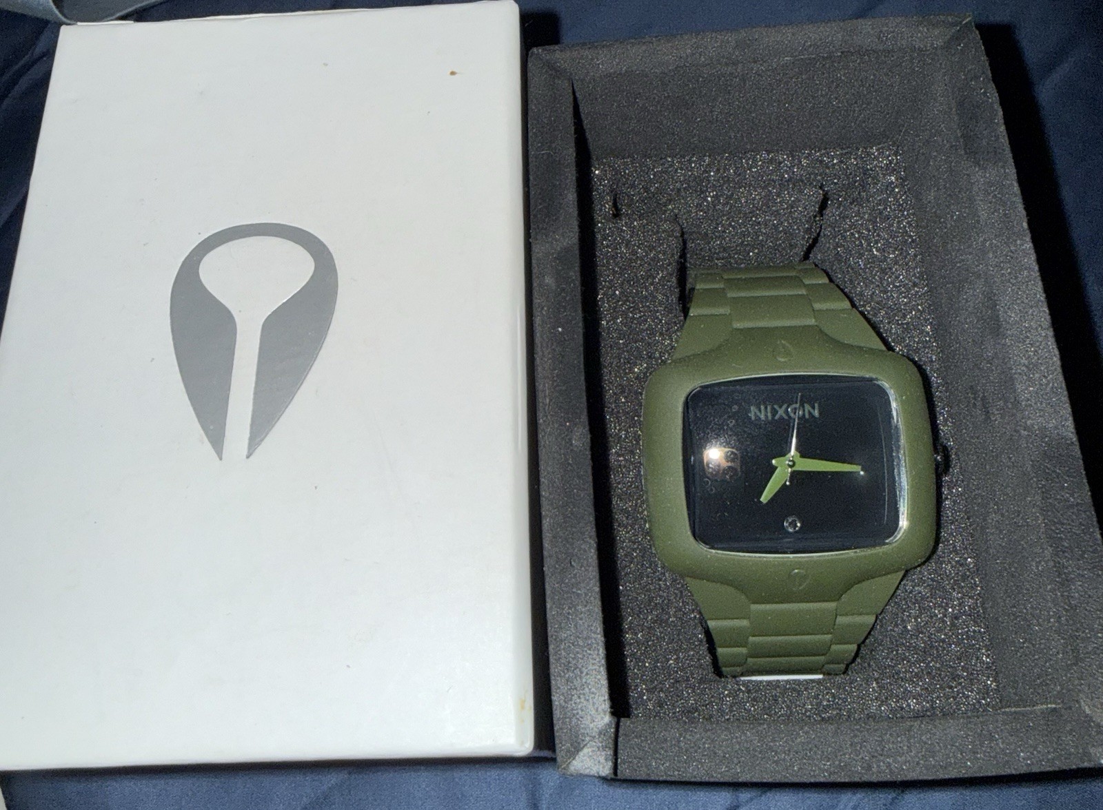 Nixon The Player New In Box Green Rubber Watch Diamond Dial