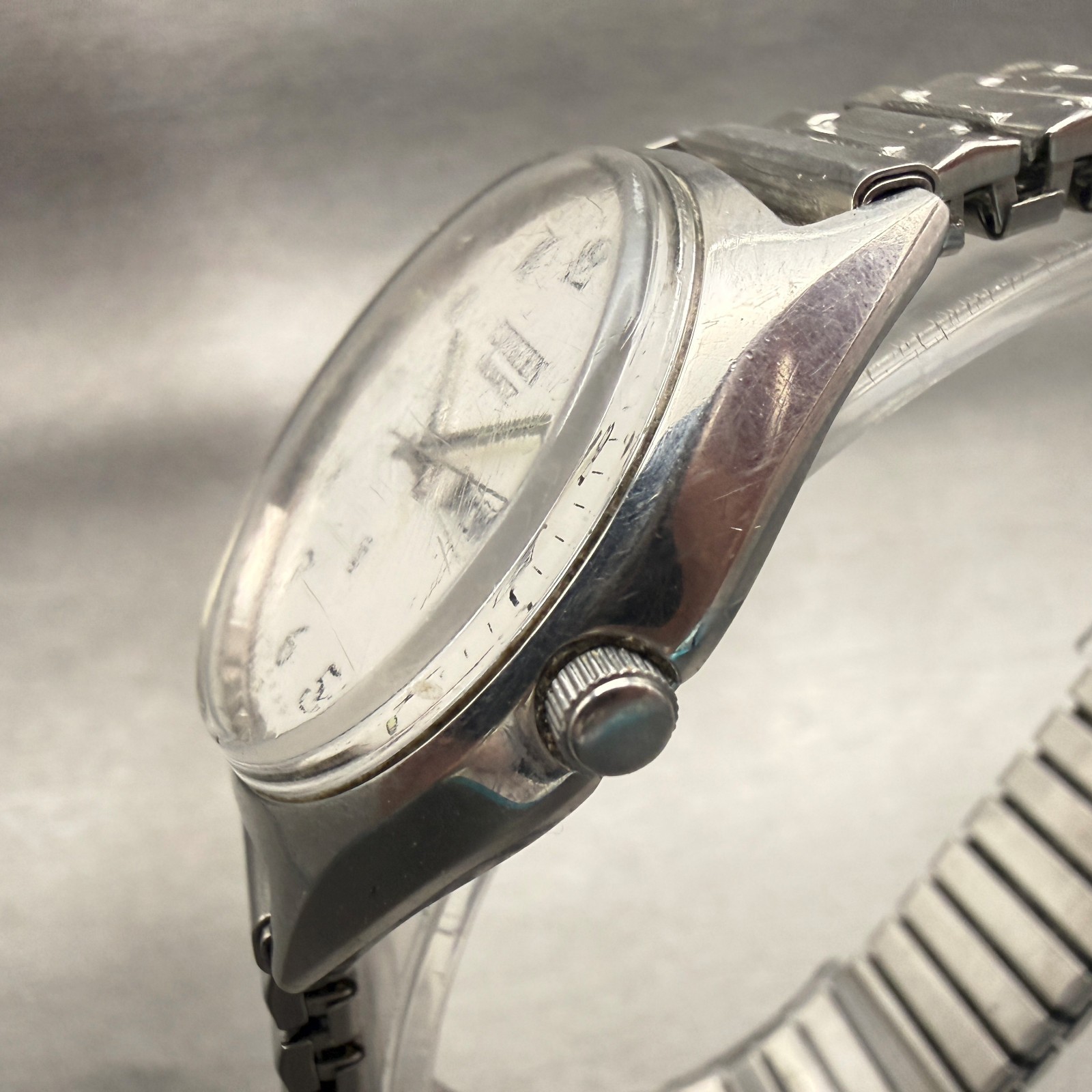 Citizen CQ Watch Men 35mm Silver Dial Steel Daydate Round 1100-S63804 New Batt