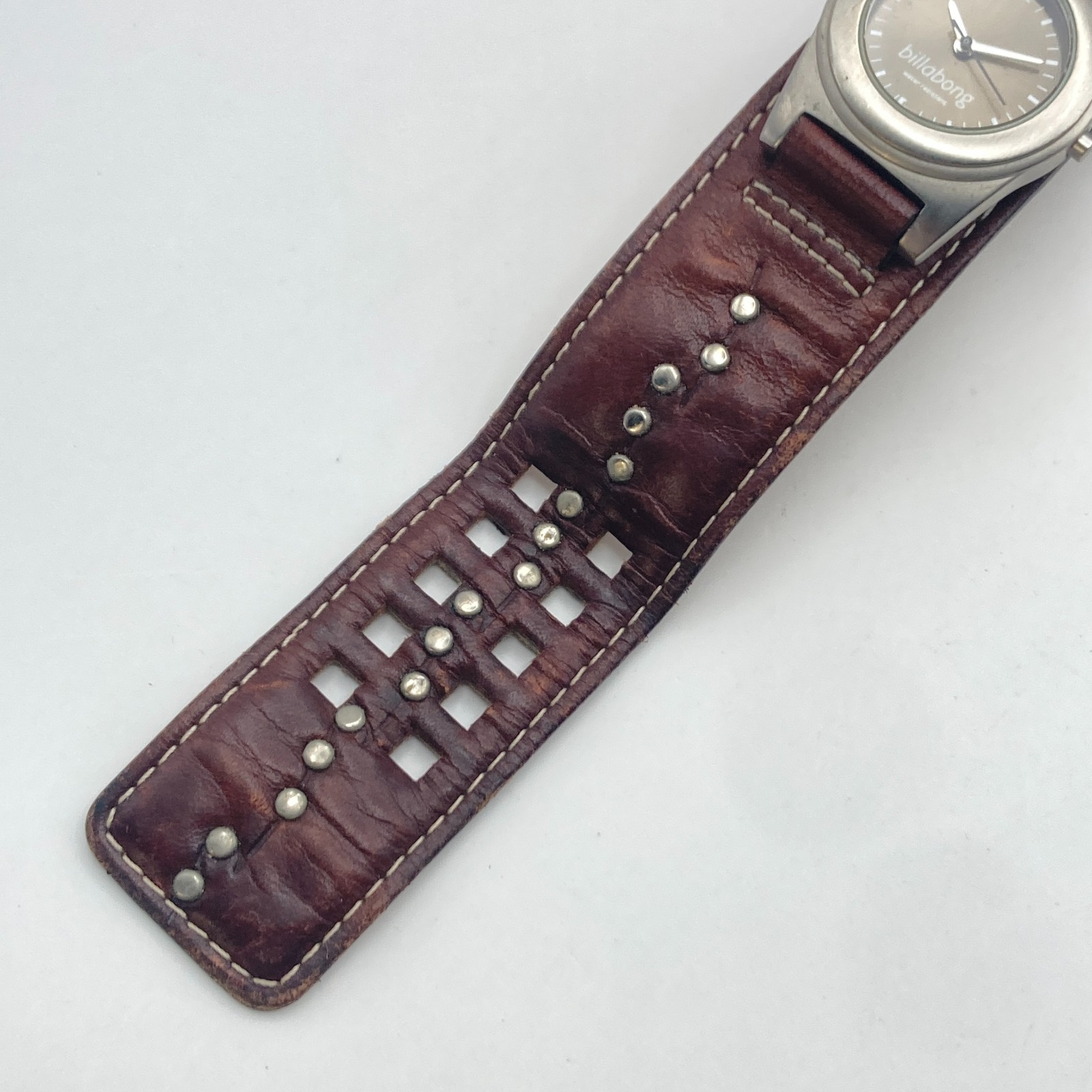 Billabong Women’s Watch 30mm Matte Silver Tone Leather Cuff New Battery 8″