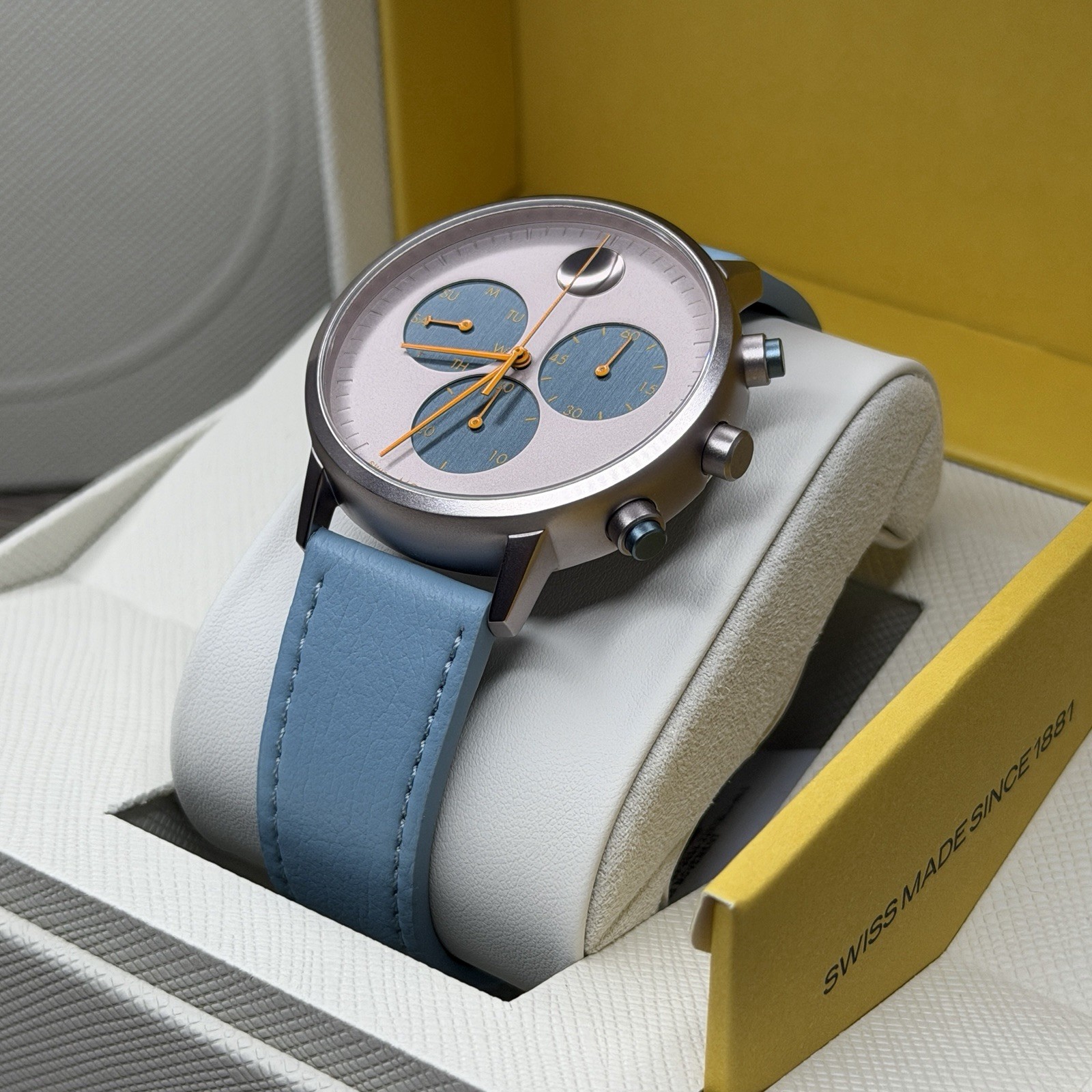 NEW✅SWISS✅ Movado FACE Silver Dial Blue Leather Chrono Aluminum Watch 3640148