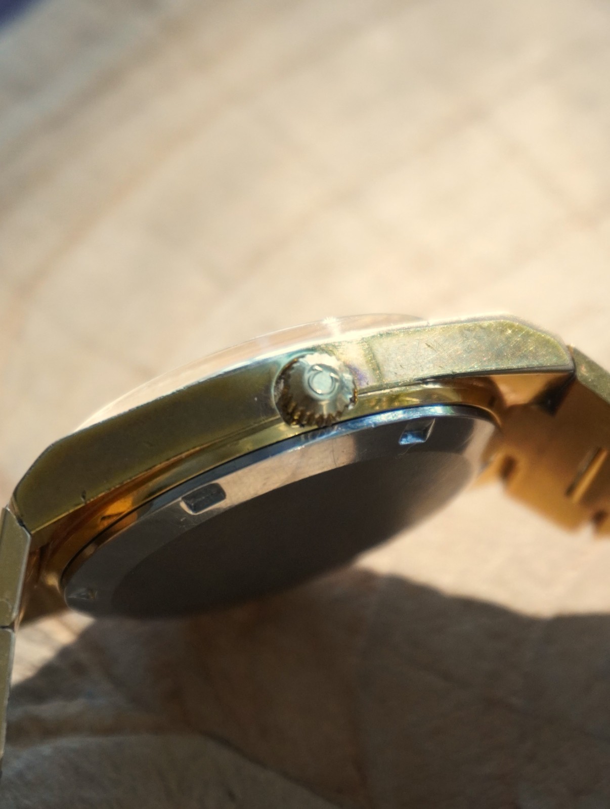 Vintage Omega Geneve Automatic Day Date Gold Plated Integrated Watch 166.0125