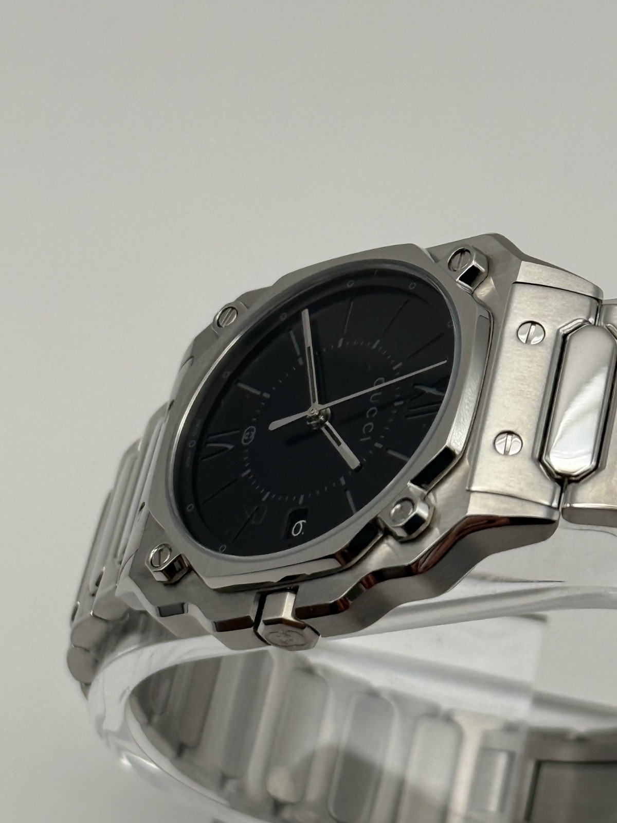 Gucci G-Flat 30mm Black Dial Stainless Steel Bracelet Watch YA166505