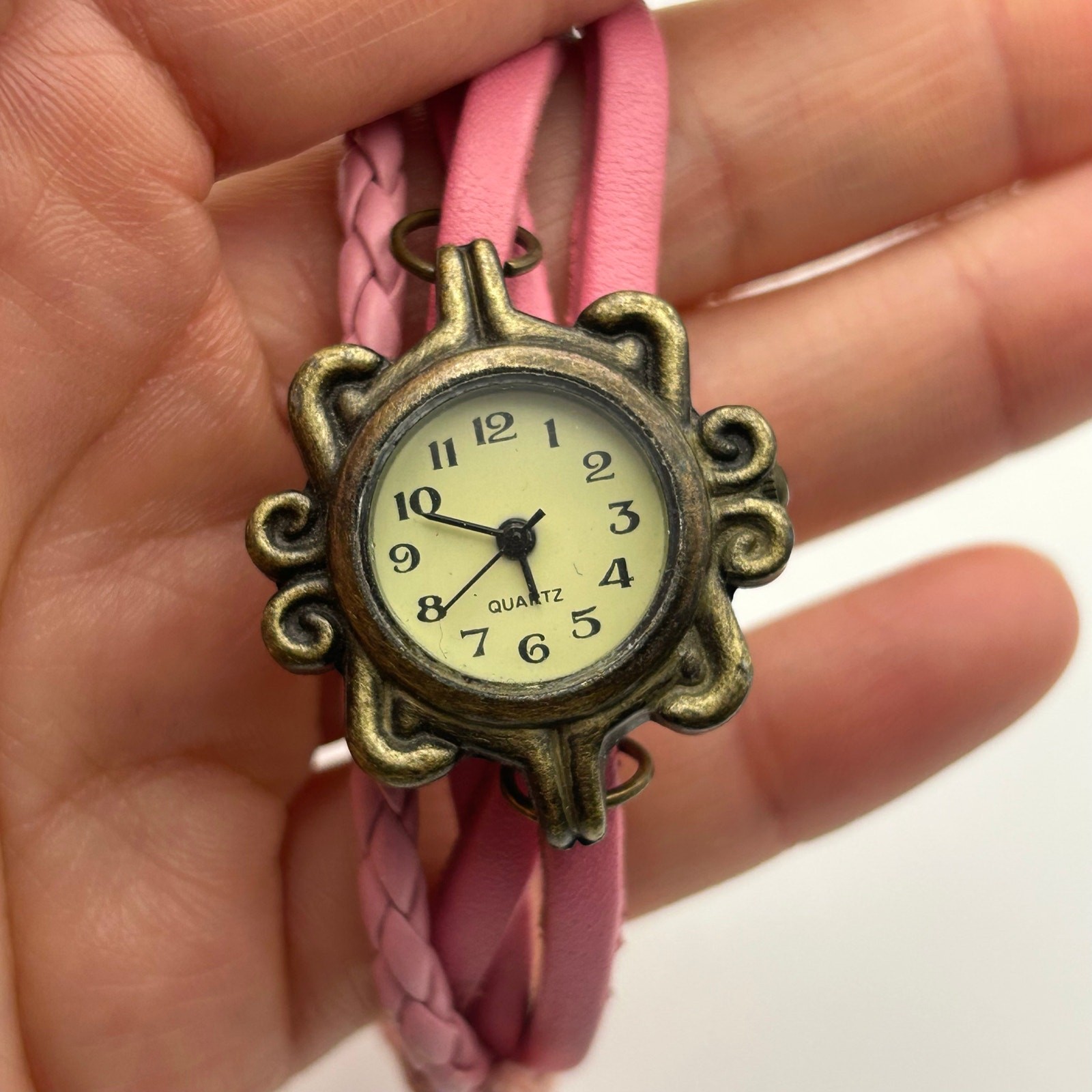 Boho Women’s Analog Watch Bracelet Pink Snap Band Working New Battery