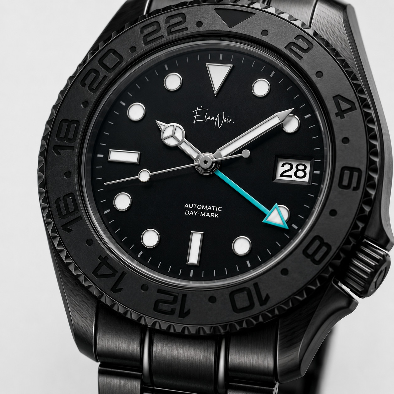 Élan Noir Automatic Day Date GMT Watch 41mm BlackOut NH35 StainlessSteel Tiffany