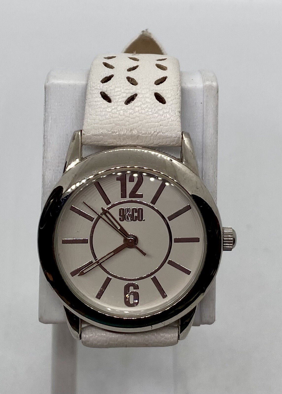 9&CO. Ladies Watch New Battery Installed White Dial Ivory Leather Silver Case