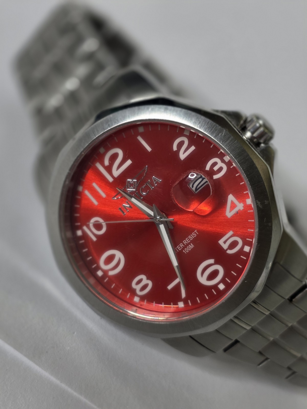 Invicta Specialty Rowan Men’s Watch – 40mm, Steel, Red Dial Preowned