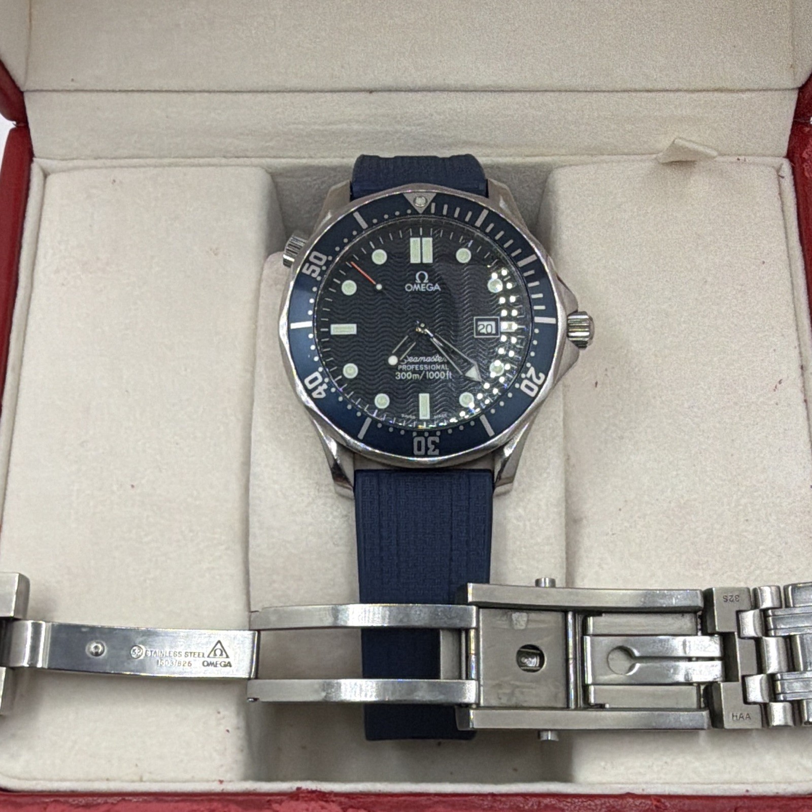 Omega Seamaster 300M Quartz Professional 2541.80.00 – 41MM Bond Watch