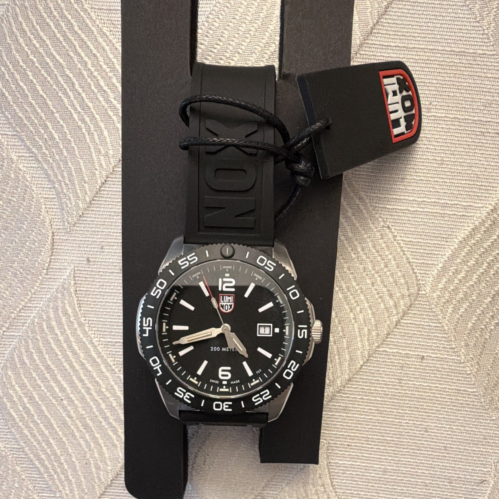 Luminox XS.3121.1 Pacific Diver 44mm 200m Quartz Black Dial Rubber Strap w/ Box