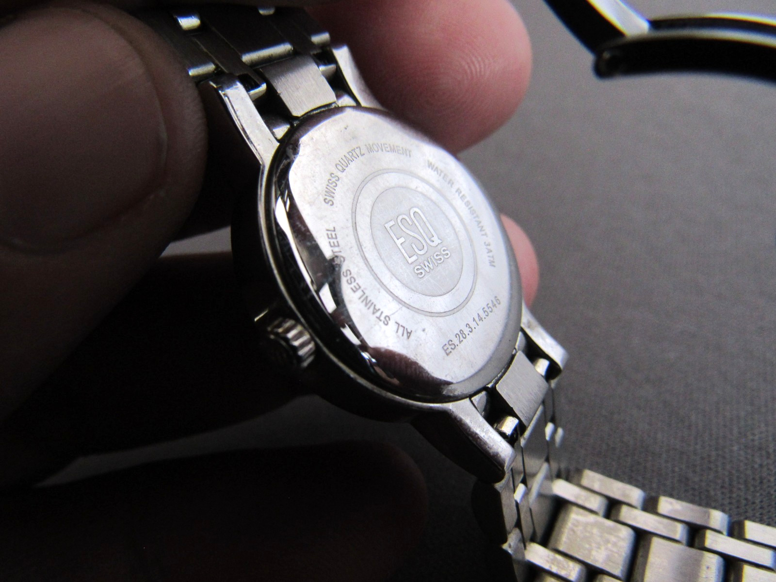 ESQ ESQUIRE WR SILVER TONE STAINLESS STEEL WORKING WRISTWATCH