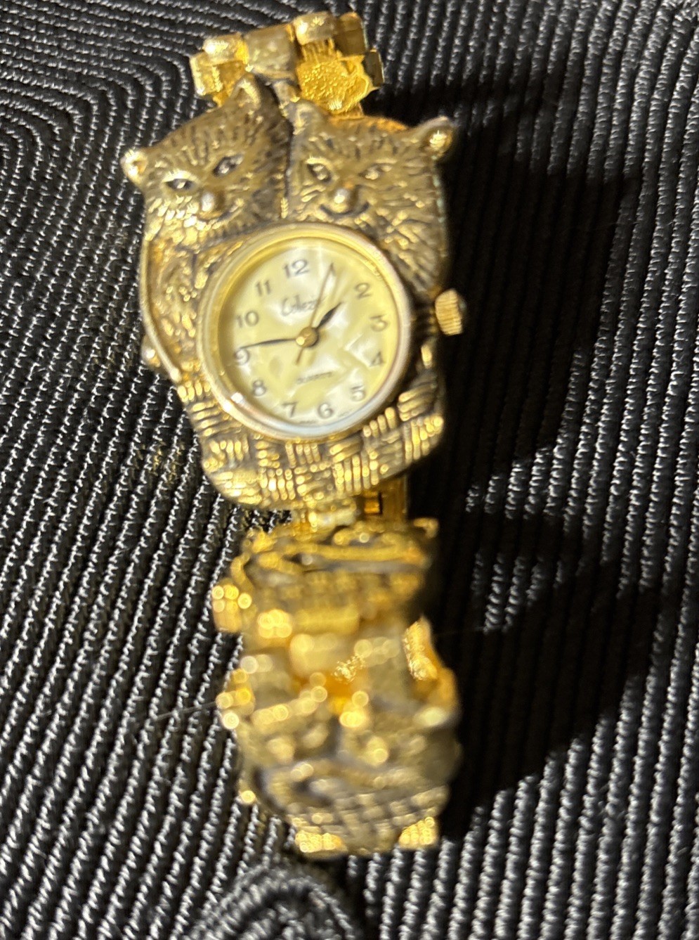 Vintage Collezio Gold Tone Watch Hinged Kitty Cats In Baskets 7.5″ Wrist