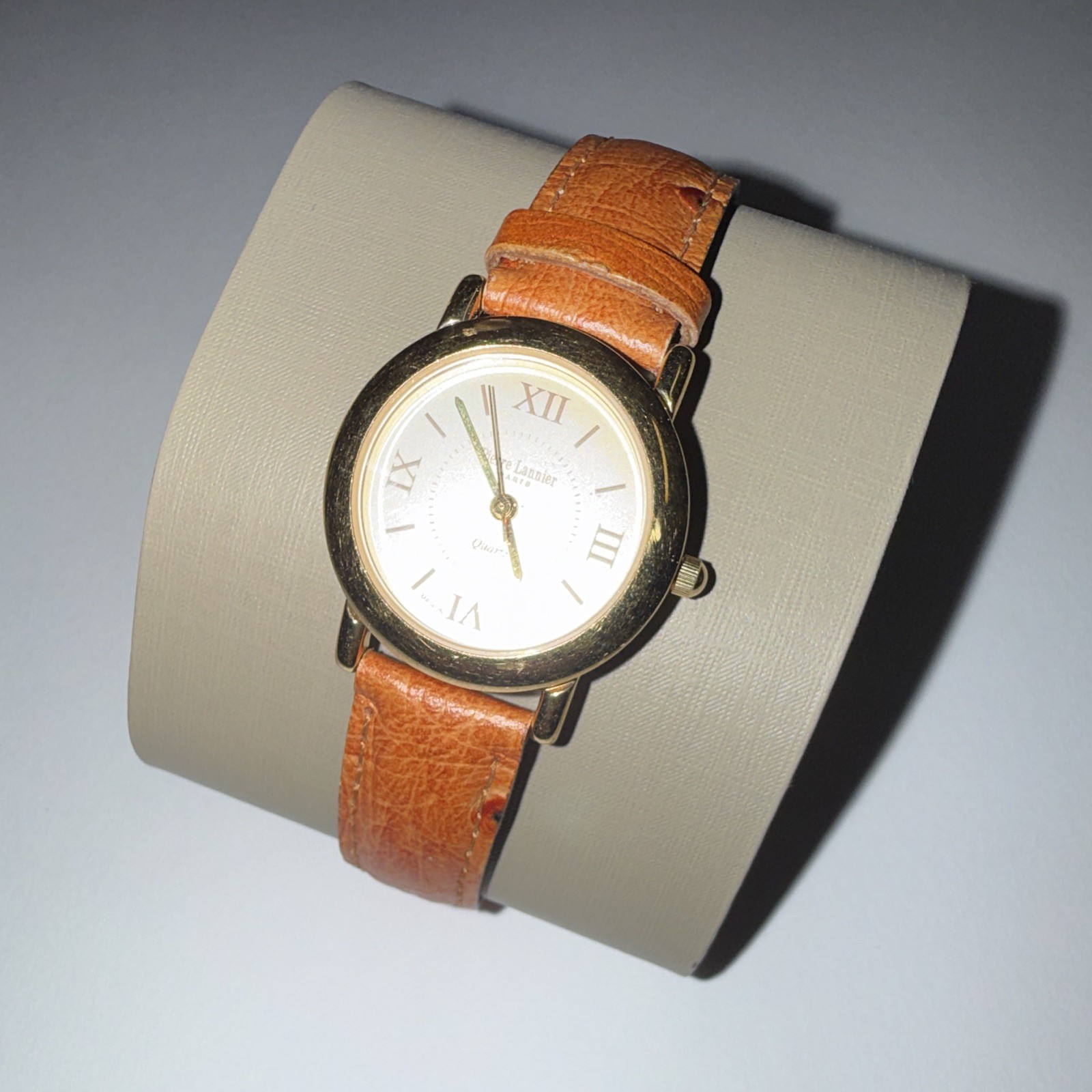Raymond Weil Geneve Quartz Gold-Tone 24-28mm White Roman Dial Brown Leather – 00
