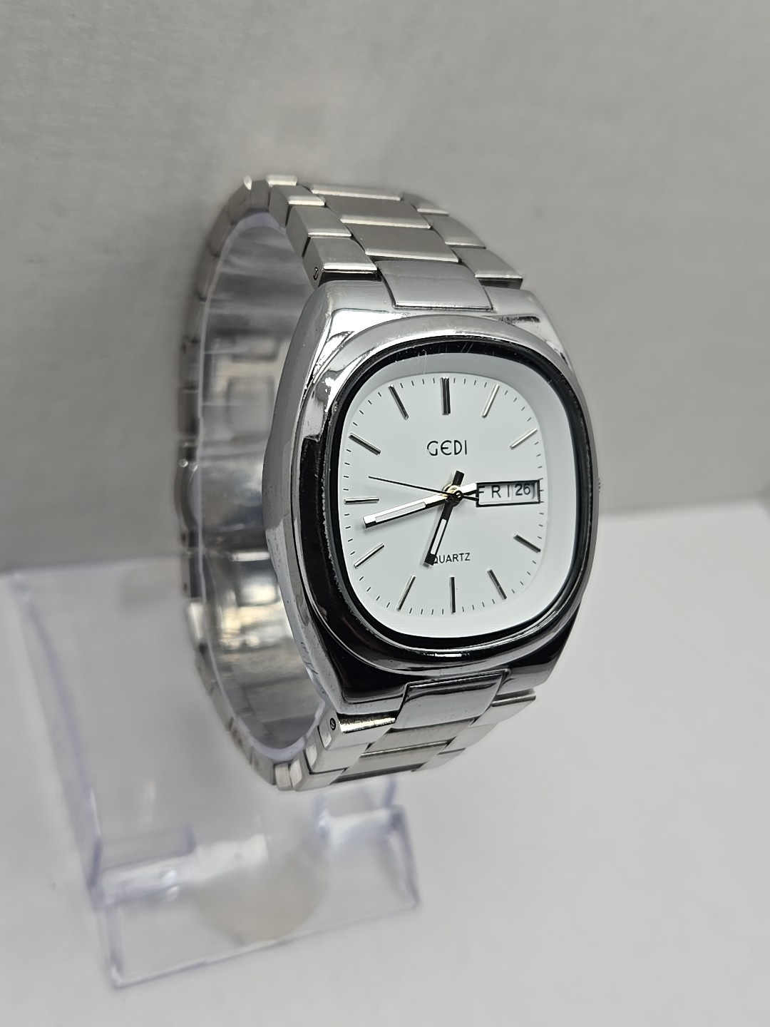 Gedi Quartz Day Date Silver Tone Cushion Case White Dial Women Watch New Battery
