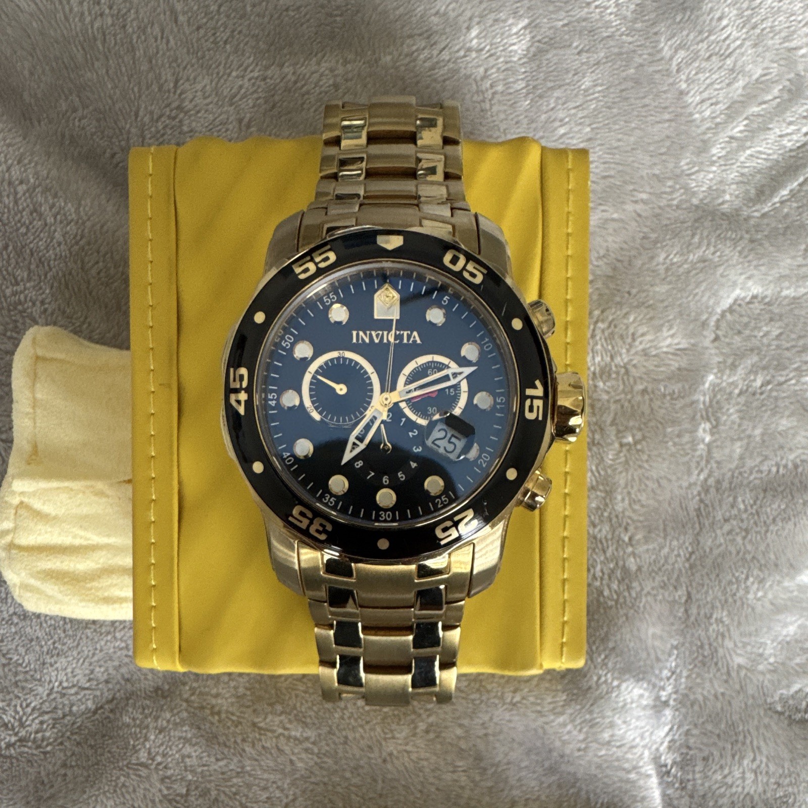 Invicta Pro Diver Men’s Quartz Chronograph Date Black Dial Gold 48mm 200m