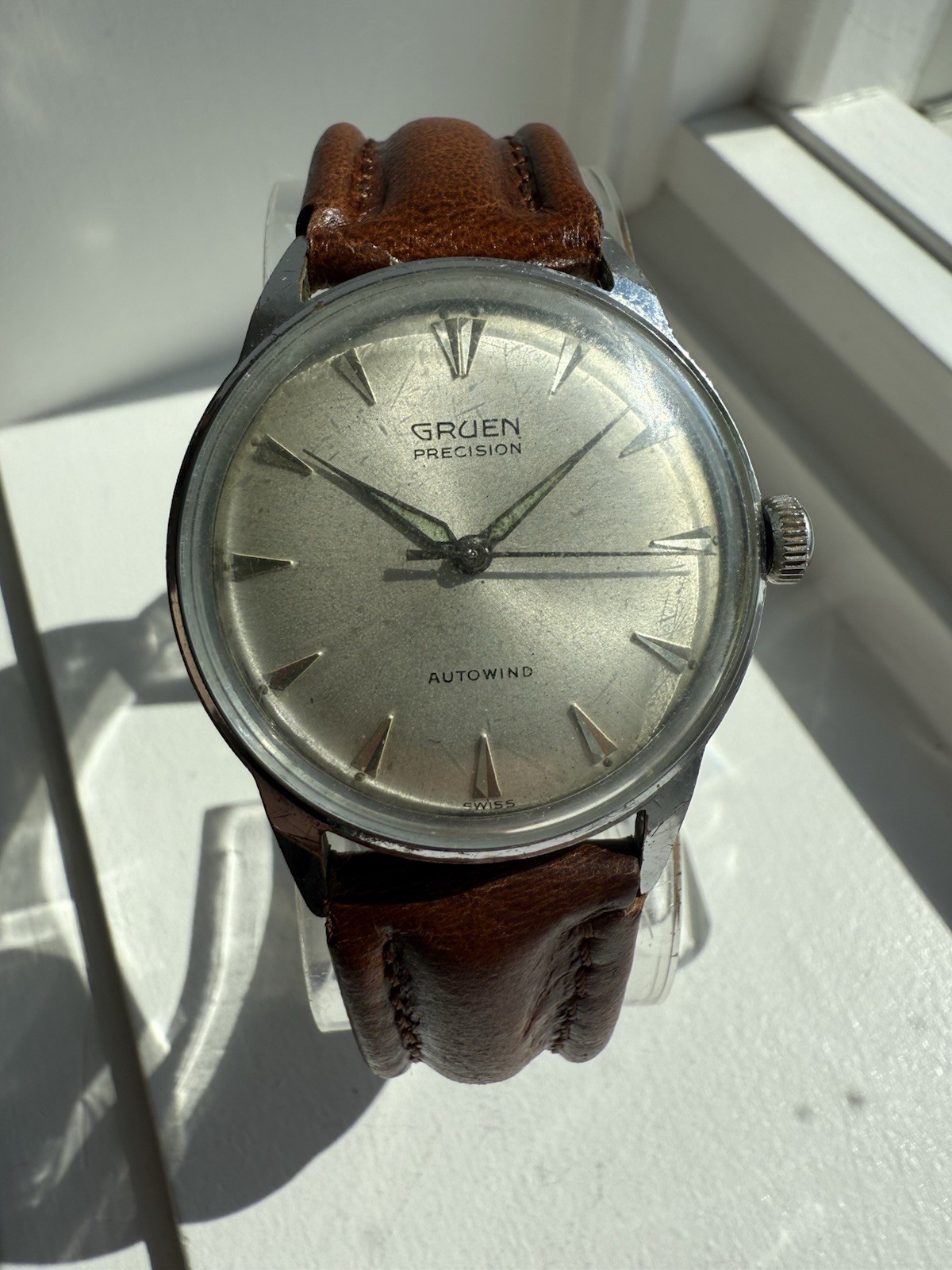 Vintage 1960s Gruen Precision Swiss Automatic 34mm 710 RSS Sunburst Dial Running