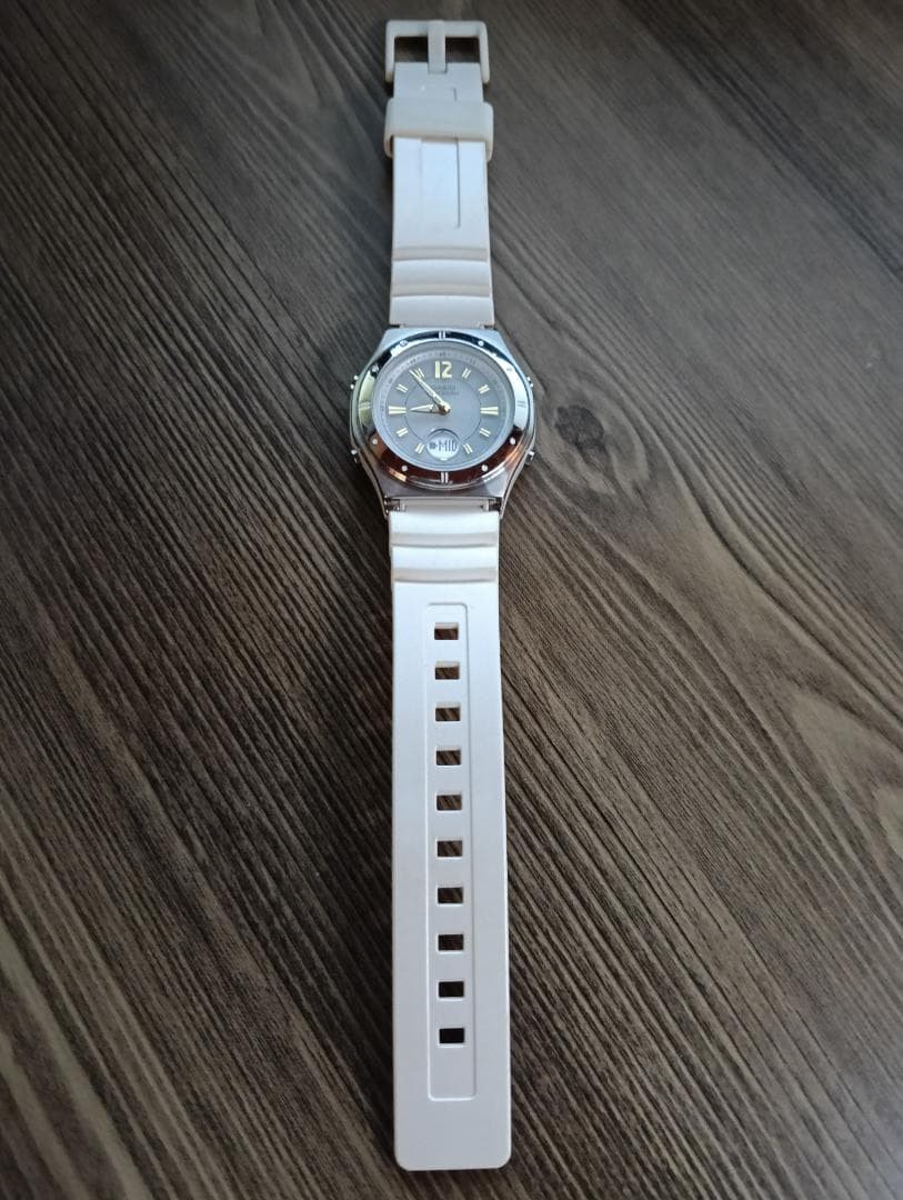 CASIO Wave Ceptor Solar Radio-Controlled Watch LWA-M142