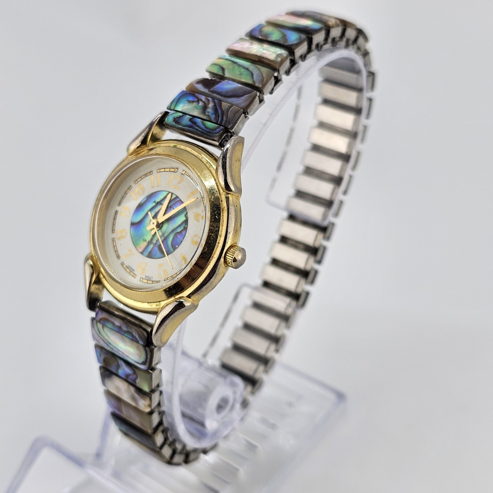28MM Women’s Watch Multicolor Multicolor Expandable Band 6″ NEW Battery